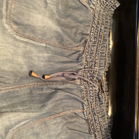 COPY - Used Calvin Klein women’s plus size 18w denim capris. - Picture 2 of 8